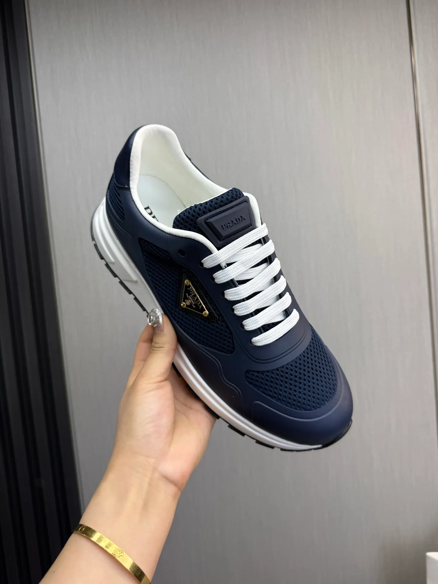 Men's shoes 💰580💰 [PRADA] Autumn and winter hot men's shoes shipped 👏Official website synchronized ⬆️Original fly-woven cowhide fabric + cowhide lining, 1⃣️:1⃣️reproduction, original sole, 38-45 (45. Customized, non-refundable)